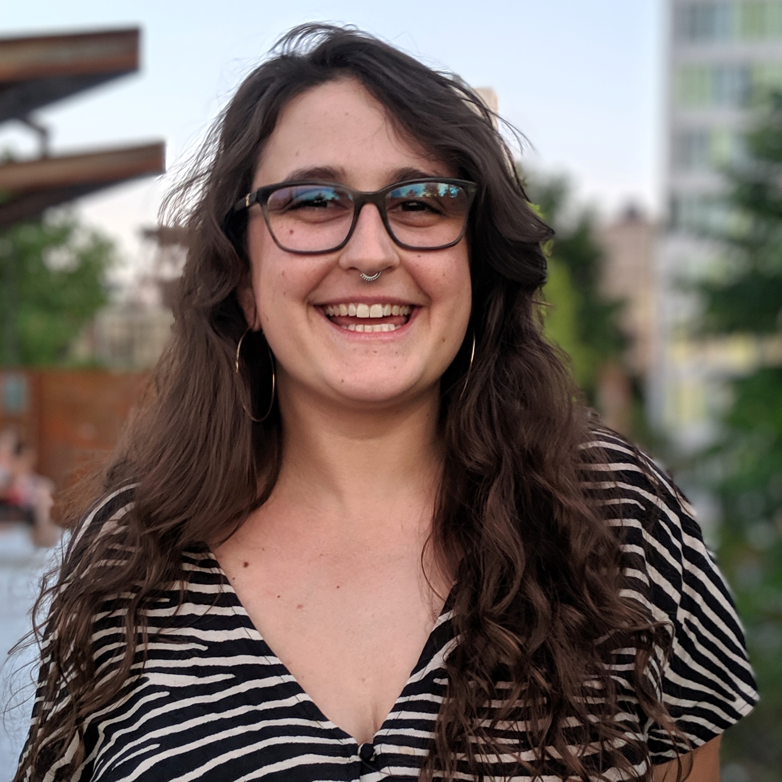 Headshot – Kate Barut